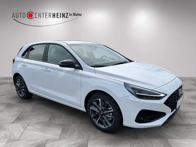 Hyundai i30 Advantage Hybrid T-GDi