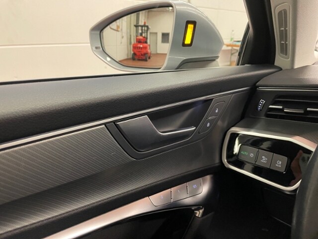 Audi A6 45 TFSI Avant Quattro S-Tronic Sport