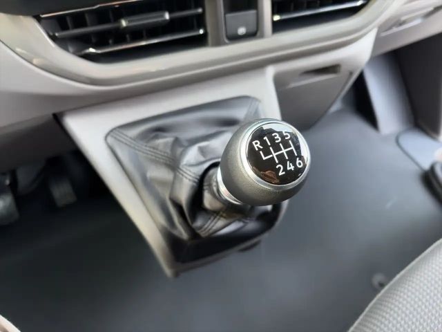 Volkswagen Transporter 2.0 TDI IQ.Drive T7