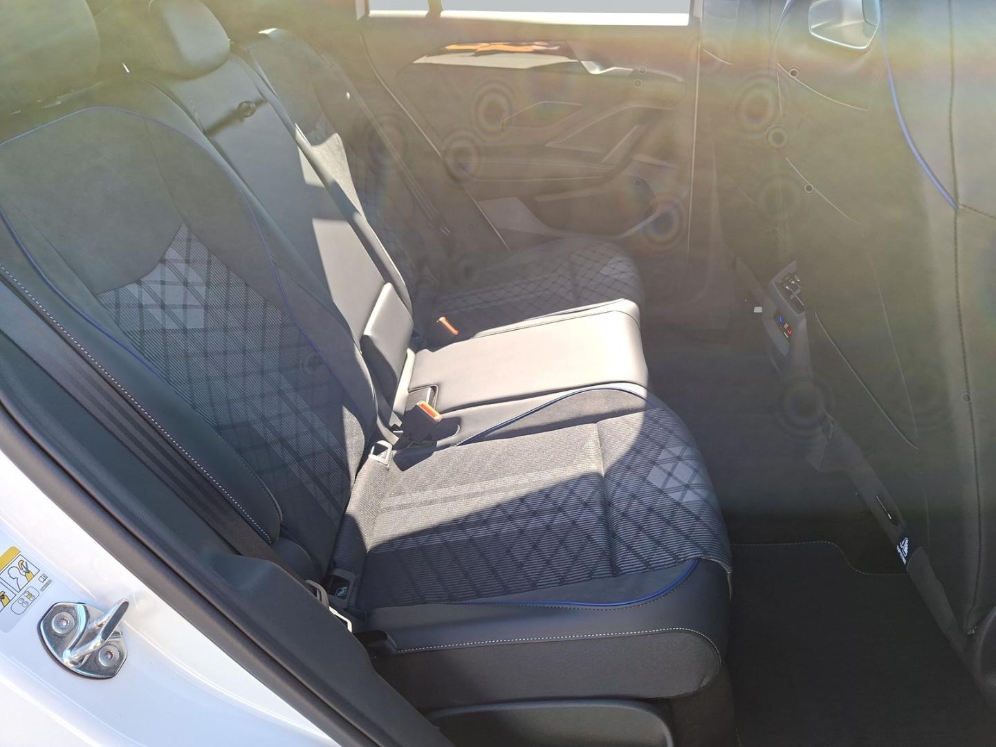 Volkswagen Tiguan 1.5 eTSI DSG R-Line