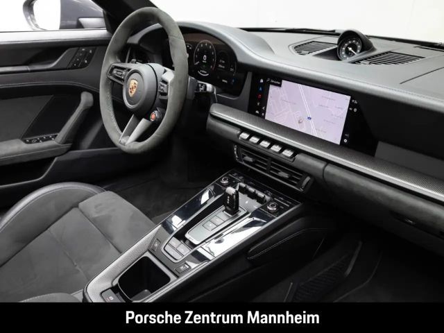 Porsche 992 4 Cabrio Carrera GTS