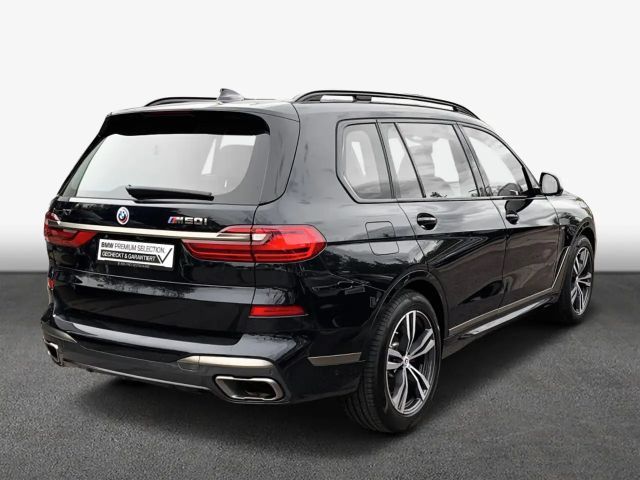 BMW X7 M50i