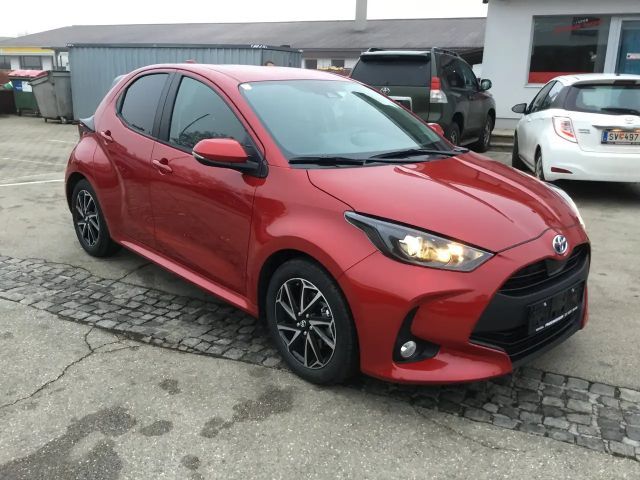 Toyota Yaris Active Hybride VVT-i