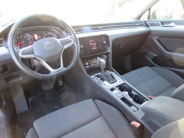 Volkswagen Passat 1.5 TSI Business DSG Variant