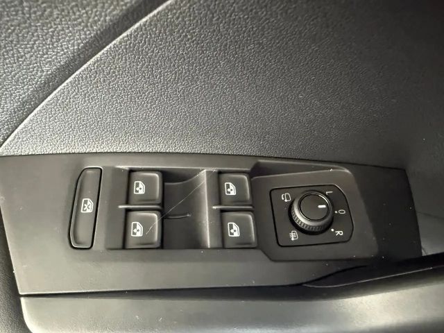 Volkswagen T-Cross 4Me TSI