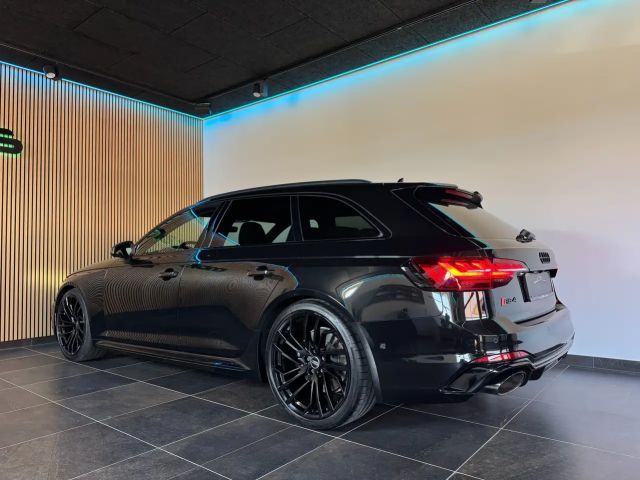 Audi RS4 Quattro