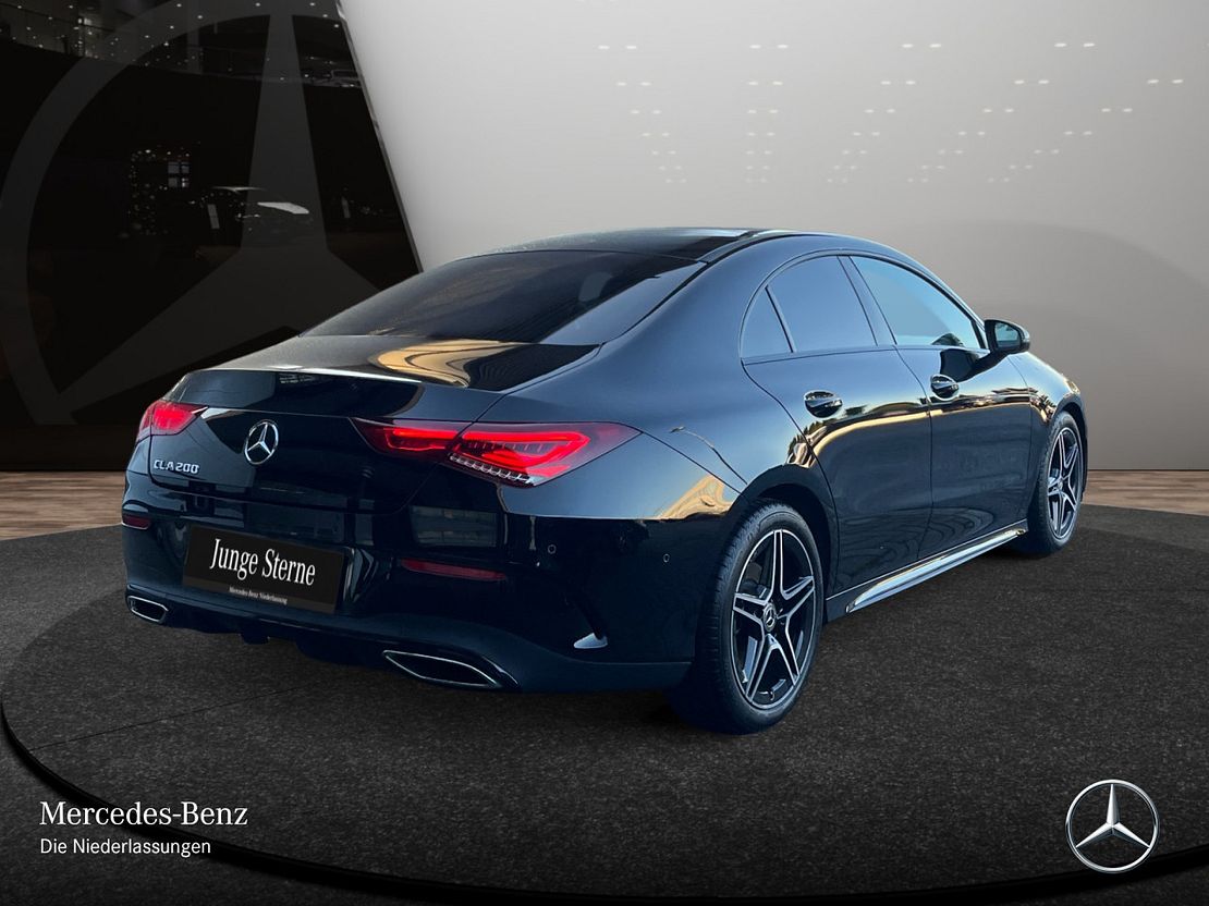 Mercedes-Benz CLA 200 AMG Line Coupé