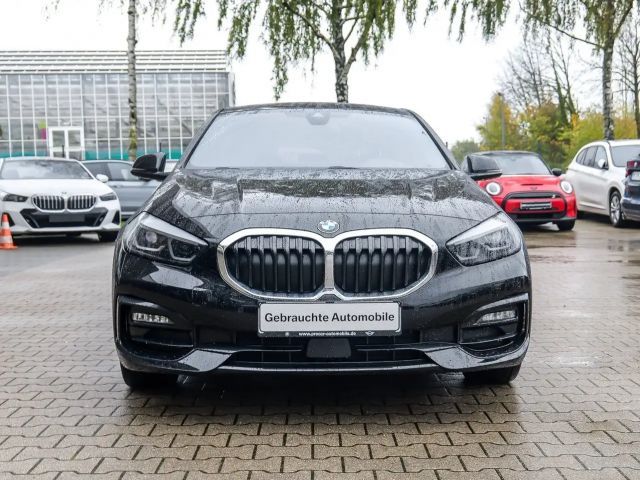 BMW 118 118i Sedan
