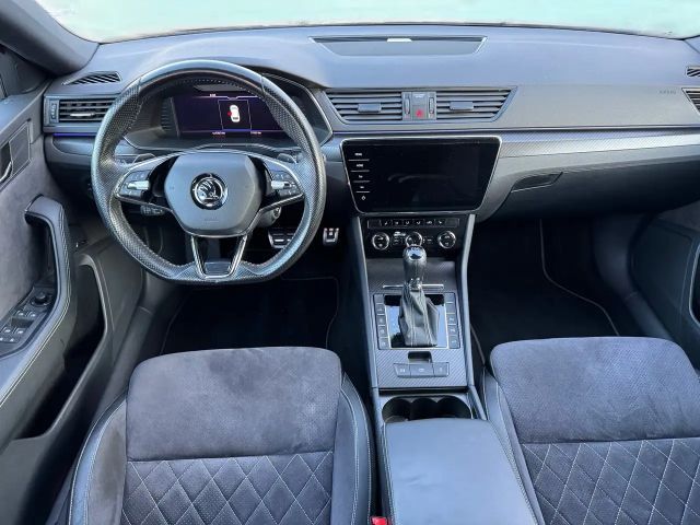 Skoda Superb Sportline iV