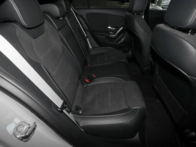 Mercedes-Benz A 200 AMG Line