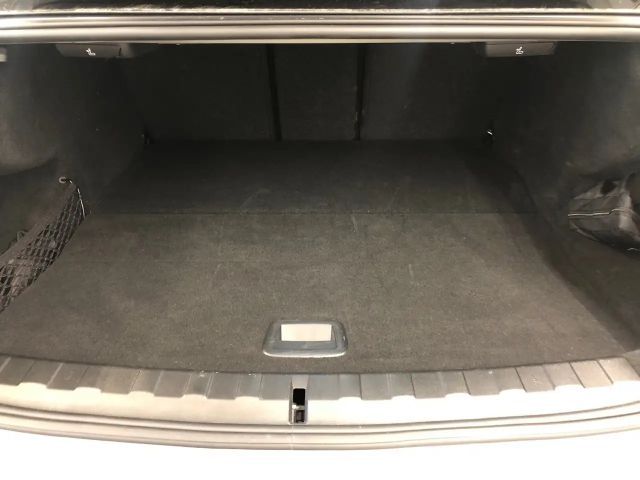 BMW 330 330e Sedan xDrive