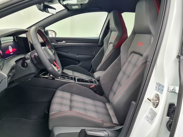 Volkswagen Golf 2 0 l TSI ACC SpurW KAM W-Paket