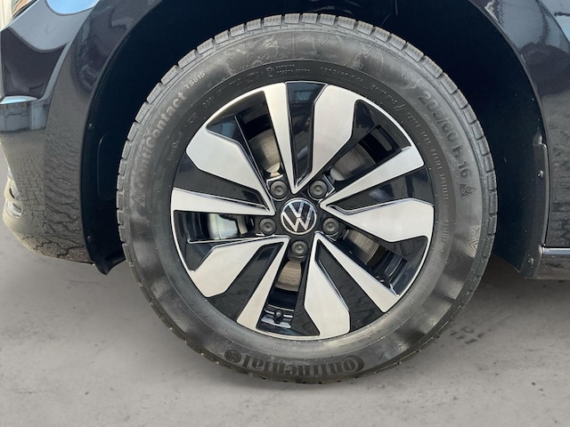 Volkswagen Touran 1.5 TSI DSG