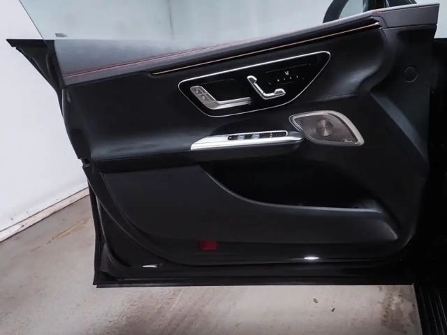 Mercedes-Benz EQE 300 AMG Line Sedan