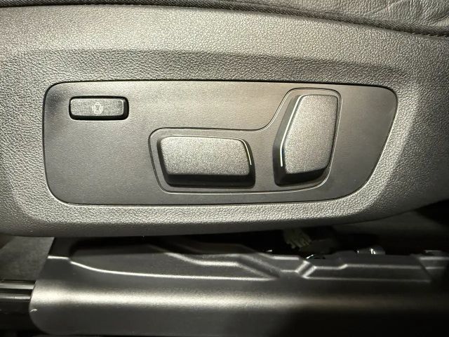 BMW X3 40i ACC RFK Pano HUD HiFi Laser eSitze