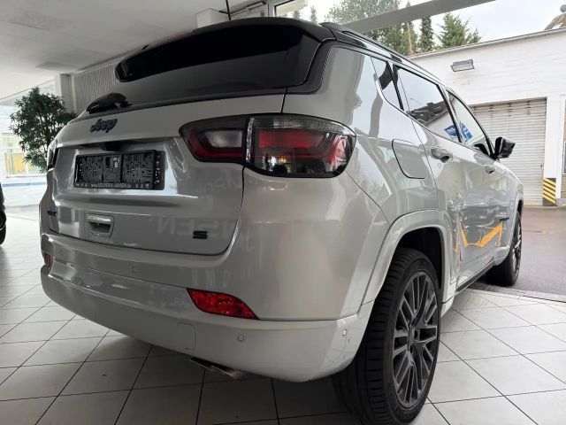 Jeep Compass 4x4 Hybrid