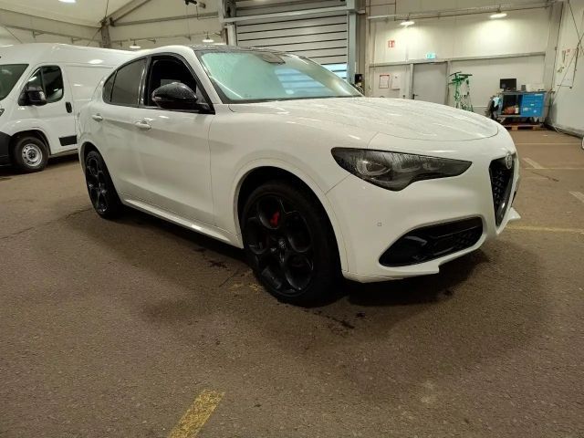 Alfa Romeo Stelvio Q4