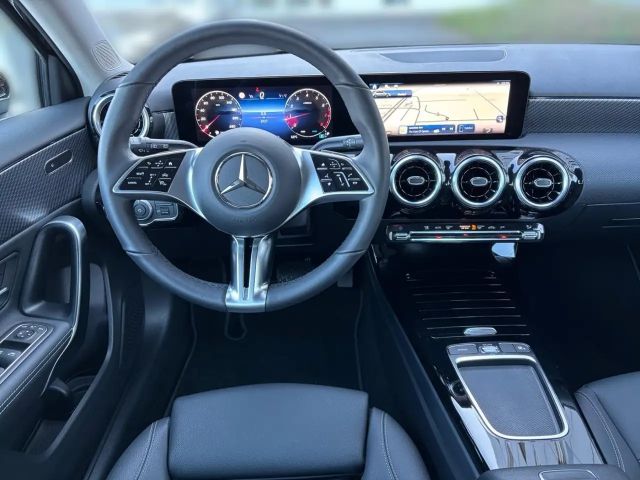 Mercedes-Benz A 180 Progressive