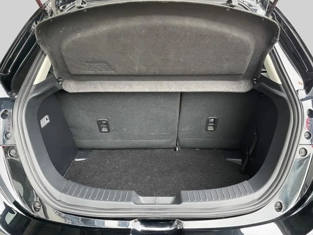 Mazda 2 SkyActiv Takumi