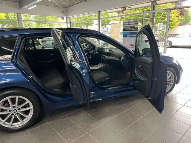 BMW 318 318d Touring