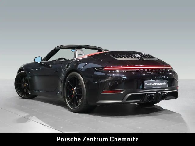 Porsche 992 Cabrio Carrera GTS