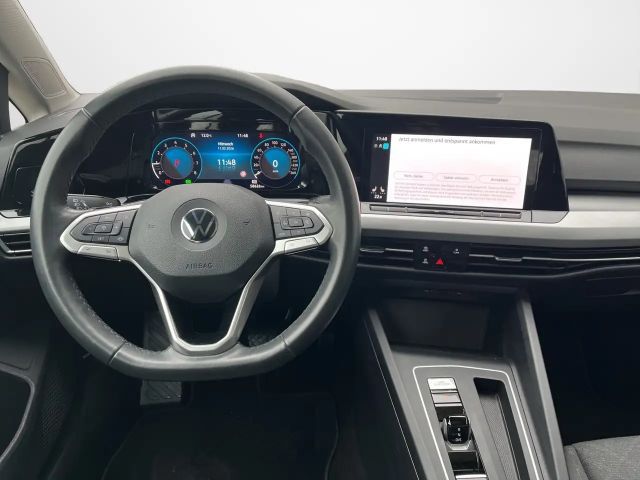 Volkswagen Golf 1.5 eTSI DSG Life