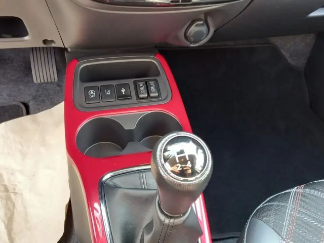 Mitsubishi Space Star Star