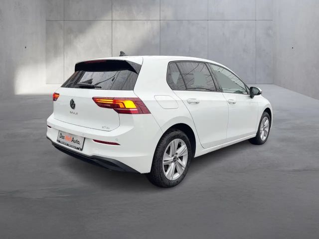 Volkswagen Golf DSG Life