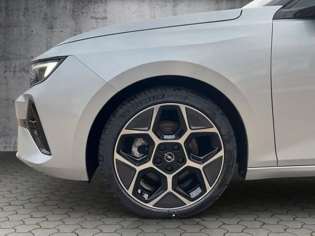 Opel Astra Sports Tourer Ultimate