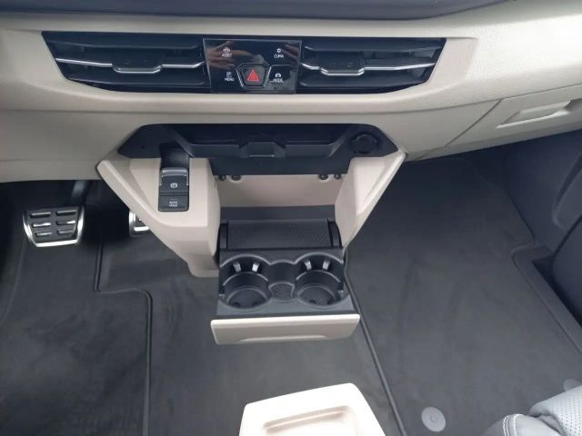 Volkswagen Multivan DSG Style T7