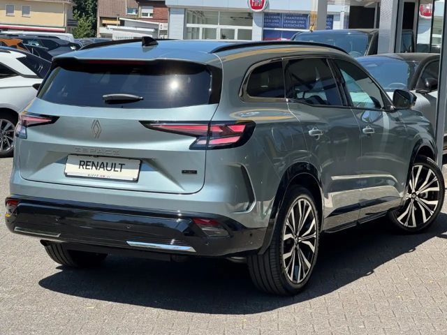 Renault Espace E-Tech Hybrid Iconic