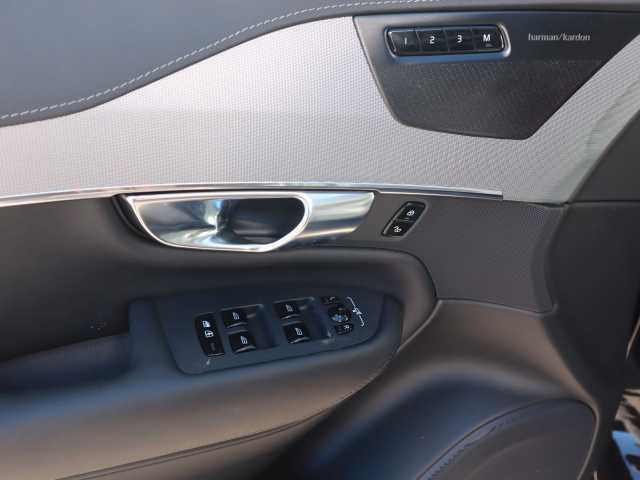 Volvo XC90 AWD Dark Plus T8