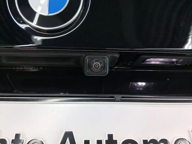 BMW 320 320d Luxury Line Sedan xDrive