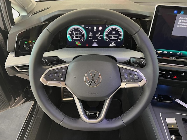 Volkswagen Golf 1.5 eTSI DSG