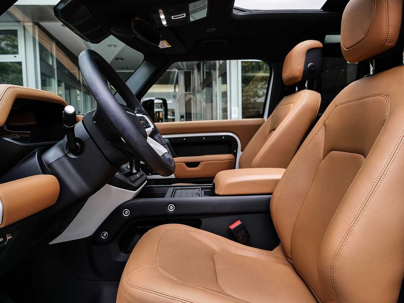 Land Rover Defender 90 SE