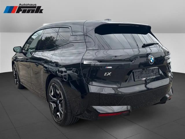 BMW iX xDrive40
