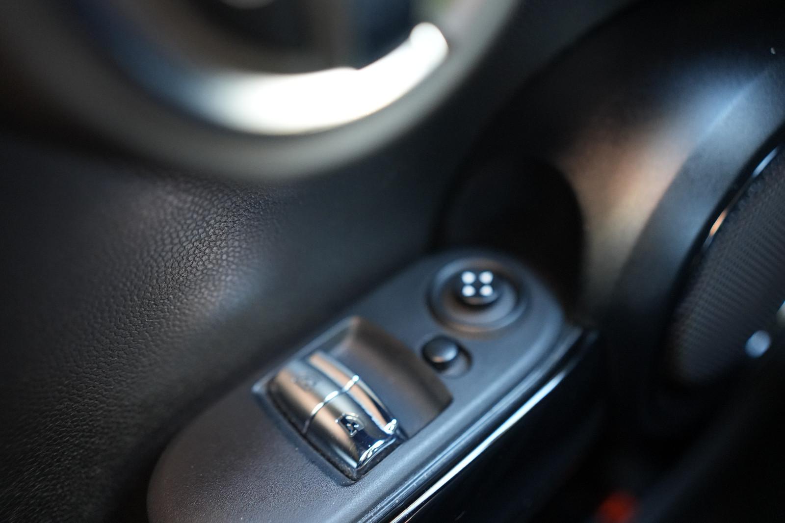 MINI Cooper John Cooper Works