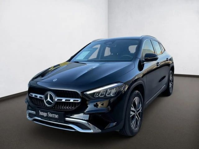 Mercedes-Benz GLA 180 GLA 180 d Progressive