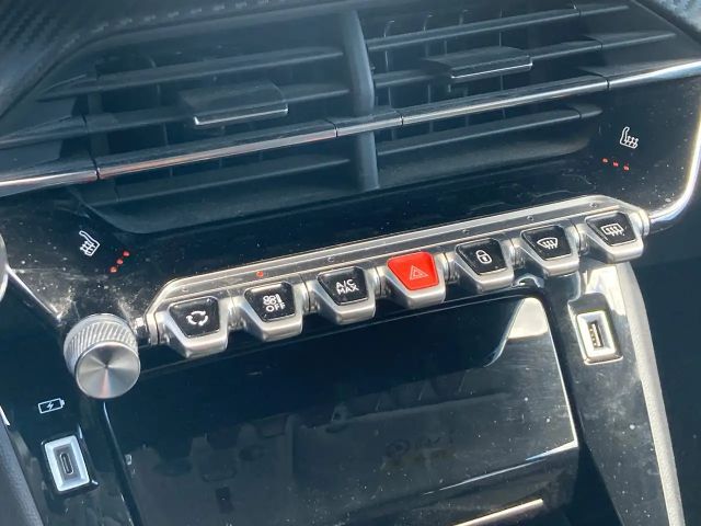 Peugeot E-208 e- Elektromotor 136 Rückfahrkamera mit 180°