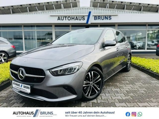 Mercedes-Benz B 200 Progressive Sedan