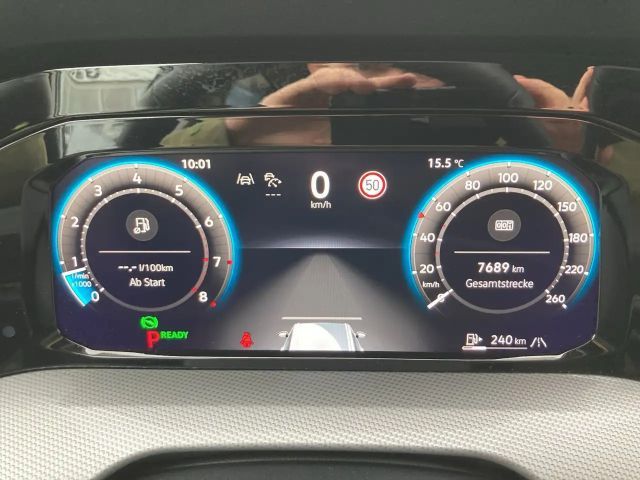 Volkswagen Golf 1.5 eTSI DSG Style Variant