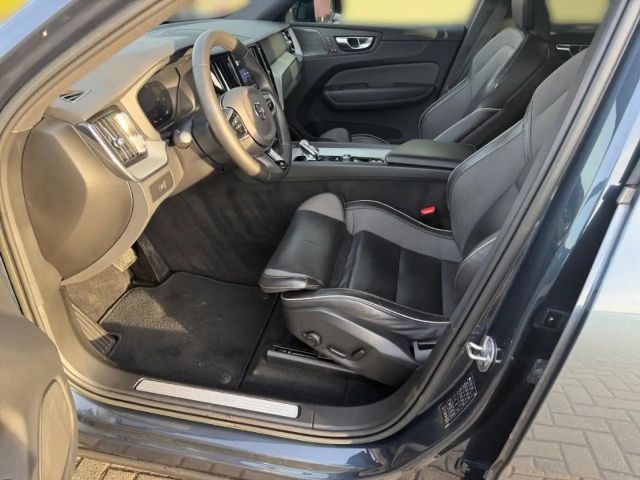 Volvo XC60 Dark Plus