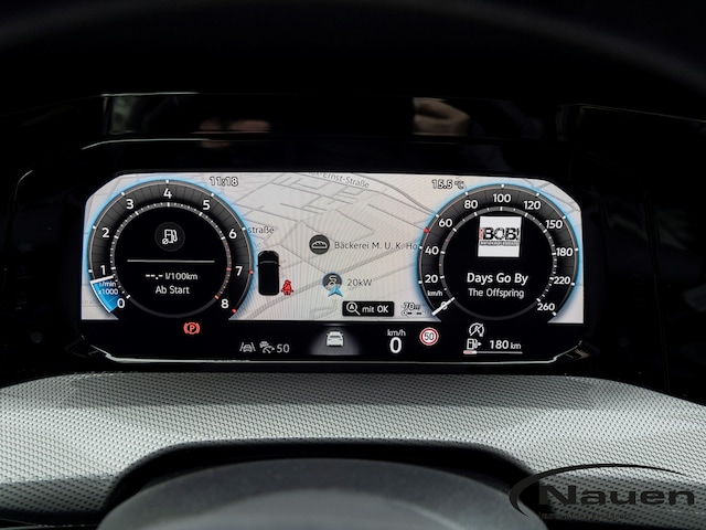 Volkswagen Golf Style