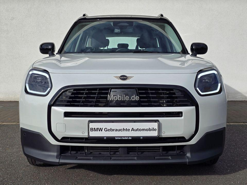 MINI Cooper C Countryman Favoured