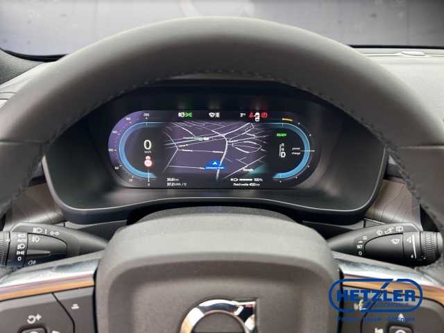 Volvo XC40 AWD Plus Recharge Twin Engine