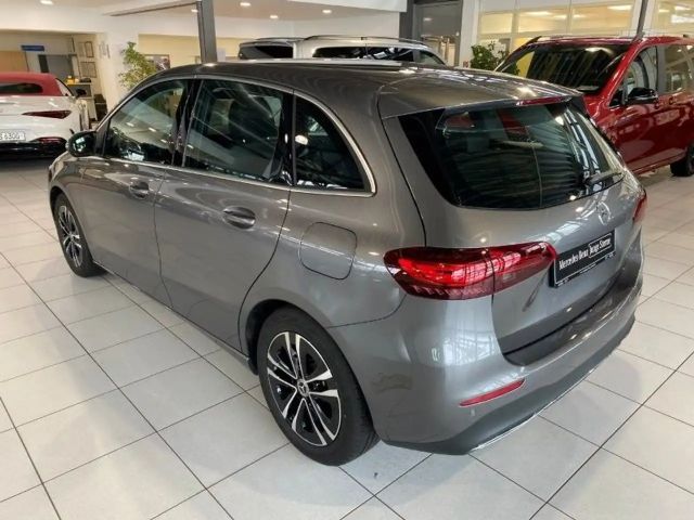 Mercedes-Benz B 200 Progressive