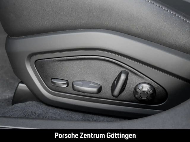 Porsche Taycan 4 Cross Turismo