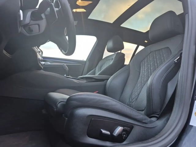 BMW 530 530d M-Sport Touring xDrive