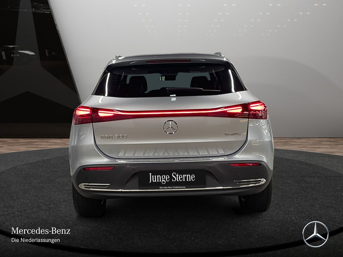 Mercedes-Benz EQA 300 4MATIC