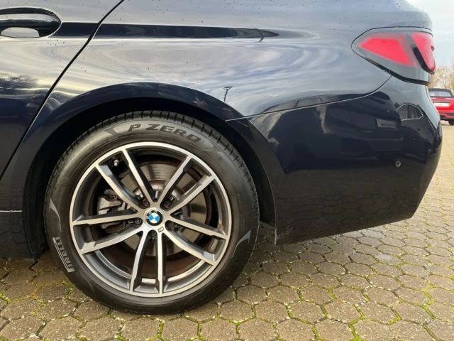 BMW 530 530i M-Sport Touring xDrive